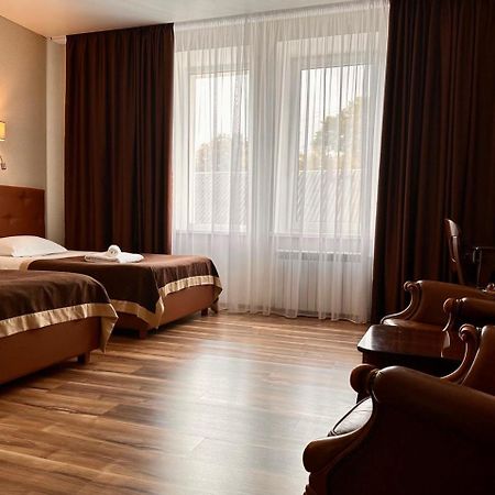 Hotel Royal Poltava Extérieur photo