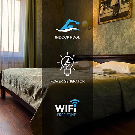 Hotel Royal Poltava Extérieur photo