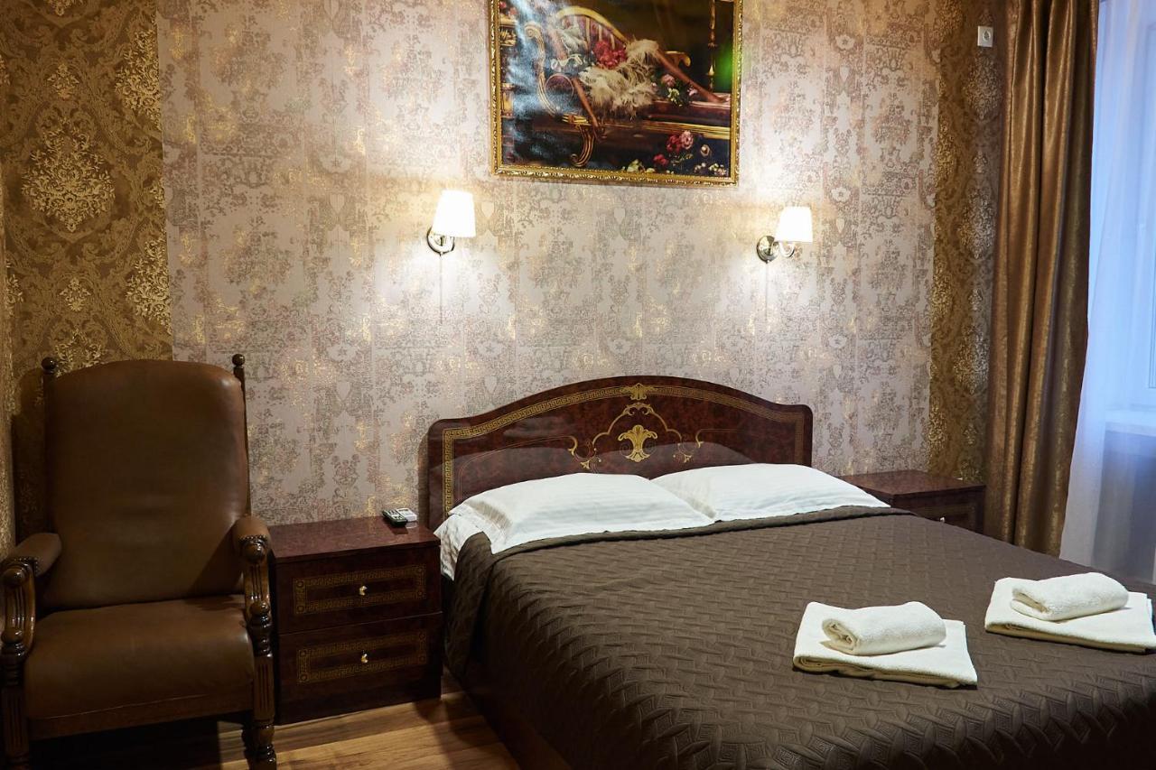 Hotel Royal Poltava Extérieur photo