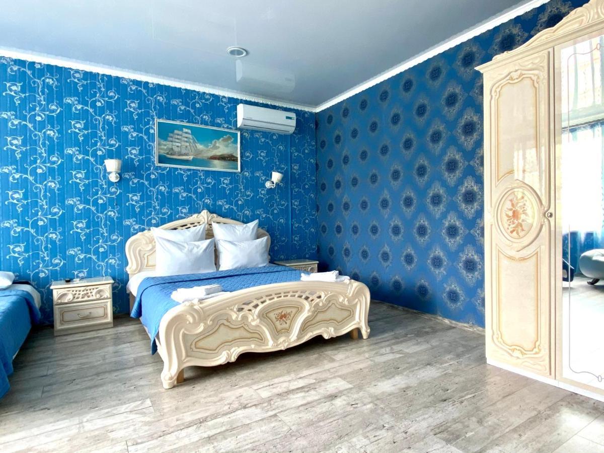 Hotel Royal Poltava Extérieur photo