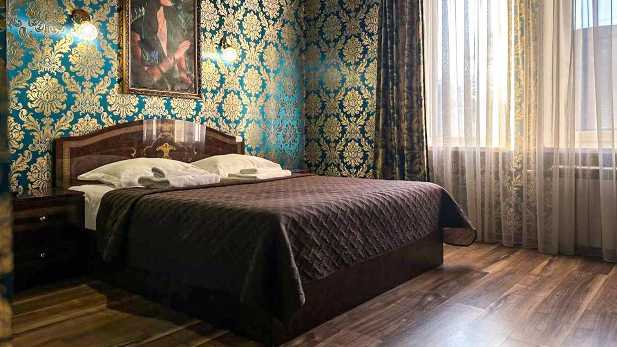 Hotel Royal Poltava Extérieur photo